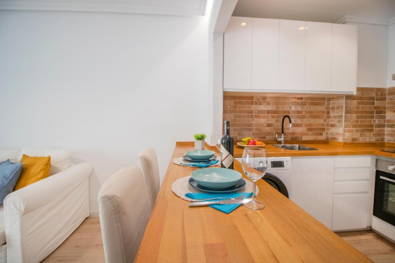 Feines Appartement Mit Hafenblick سانتا بولا المظهر الخارجي الصورة